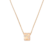 Bee de Chaumet - Goldfinger St Martin St Maarten St Barth