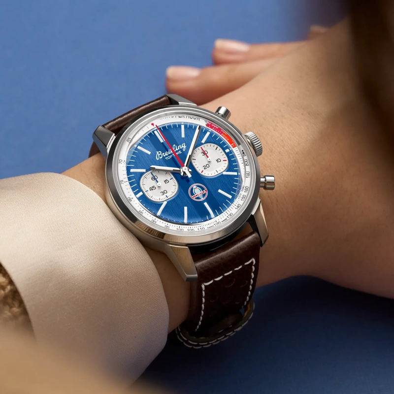 Breitling Top Time B01 Shelby Cobra - Goldfinger