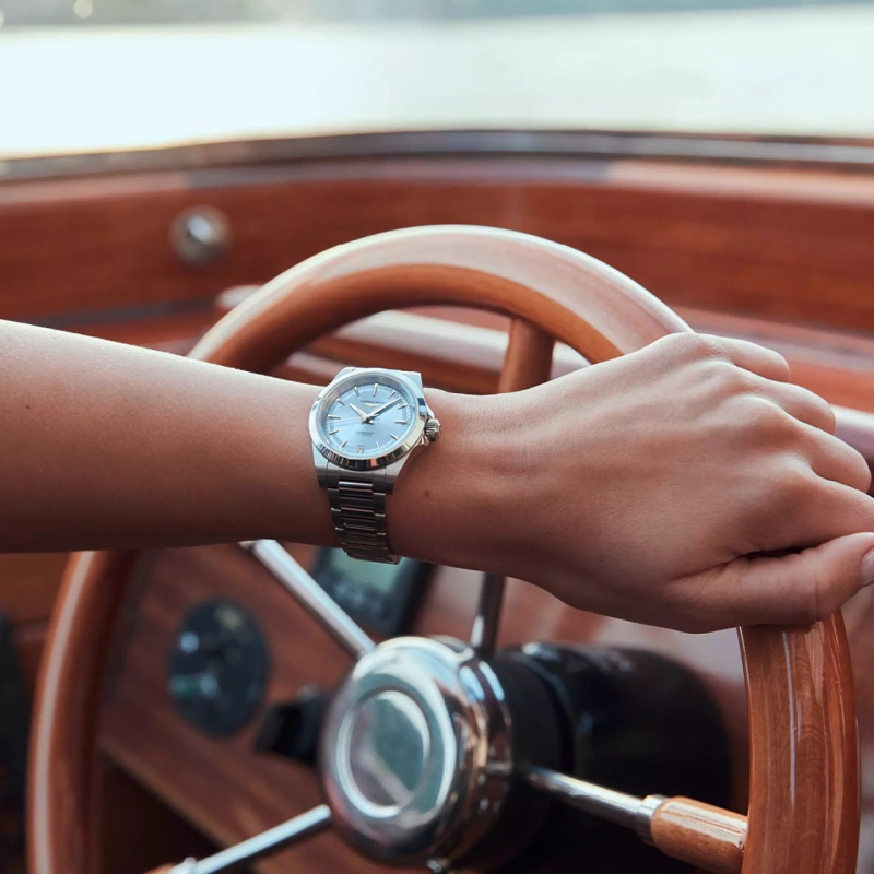 Longines Conquest - Goldfinger