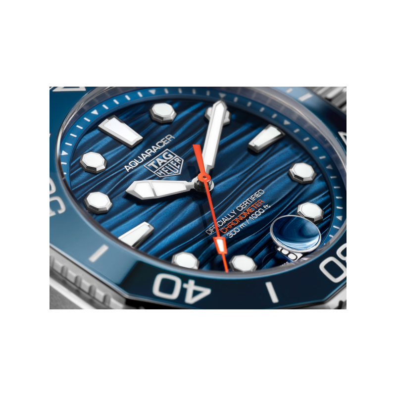 TAG Heuer Aquaracer Professional 300 Date - Goldfinger