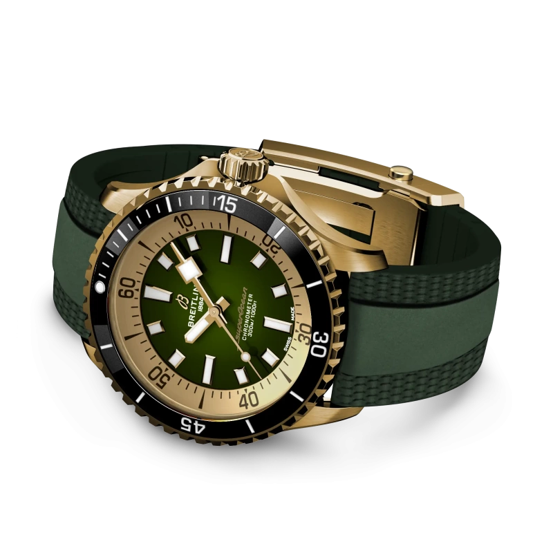 Breitling Superocean Automatic 42 - Goldfinger