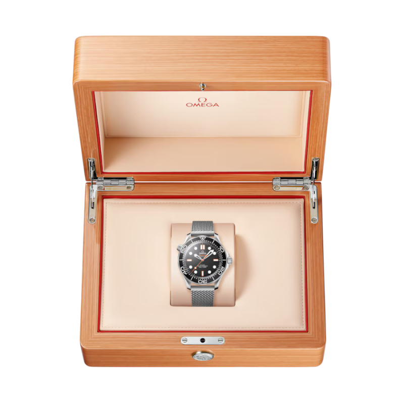 OMEGA Seamaster Diver 300M - Goldfinger