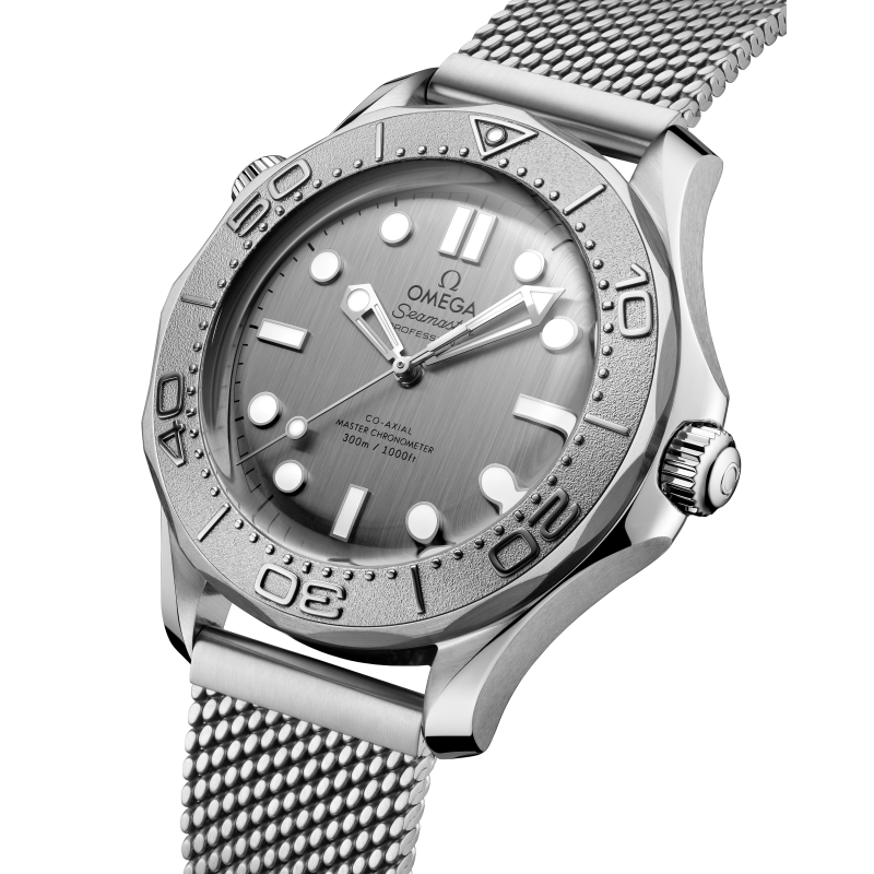OMEGA Seamaster Diver 300M - Goldfinger