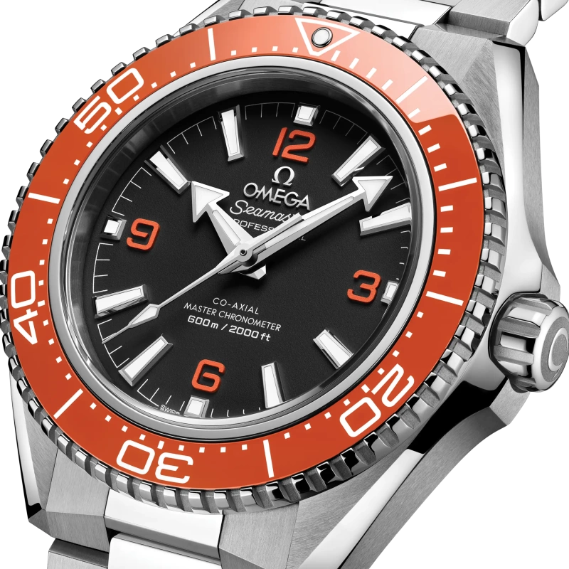 OMEGA  Seamaster Planet Ocean 600M - Goldfinger
