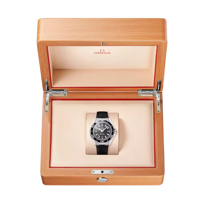 OMEGA  Seamaster Planet Ocean 600M - Goldfinger