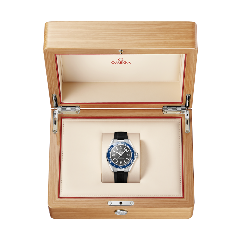 OMEGA  Seamaster Planet Ocean 600M - Goldfinger