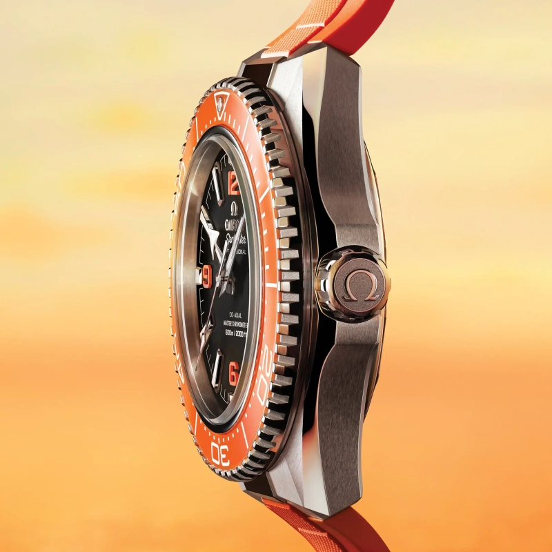 OMEGA  Seamaster Planet Ocean 600M - Goldfinger