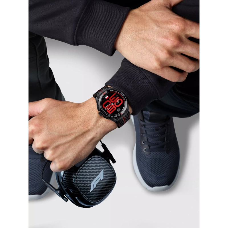TAG Heuer Connected Calibre E5 x Formula 1® Edition - Goldfinger Jewelry