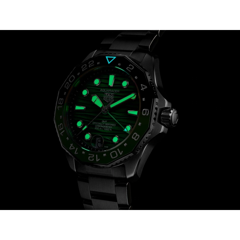 TAG Heuer Aquaracer Professional 300 GMT - Goldfinger