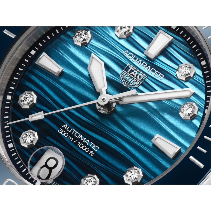 TAG Heuer Aquaracer Professional 300 Date - Goldfinger
