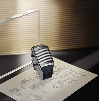 Reverso Watch by Jaeger-Lecoultre available in the Goldfinger's jewelries